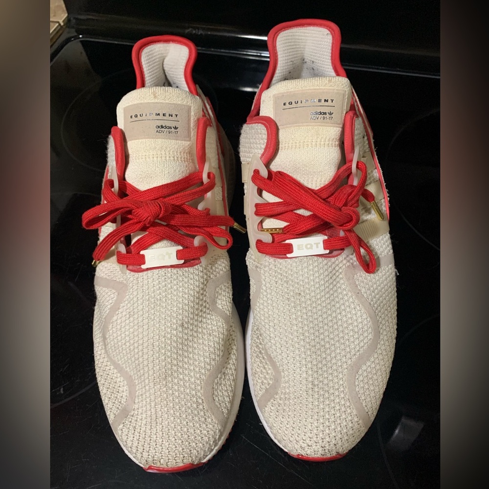 Men’s Adidas Shoes
Equipment ADV / 91-17
Size 13